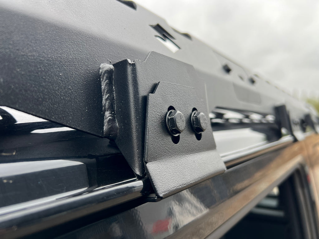 Rack de techo Suzuki New Jimny con Barra Led