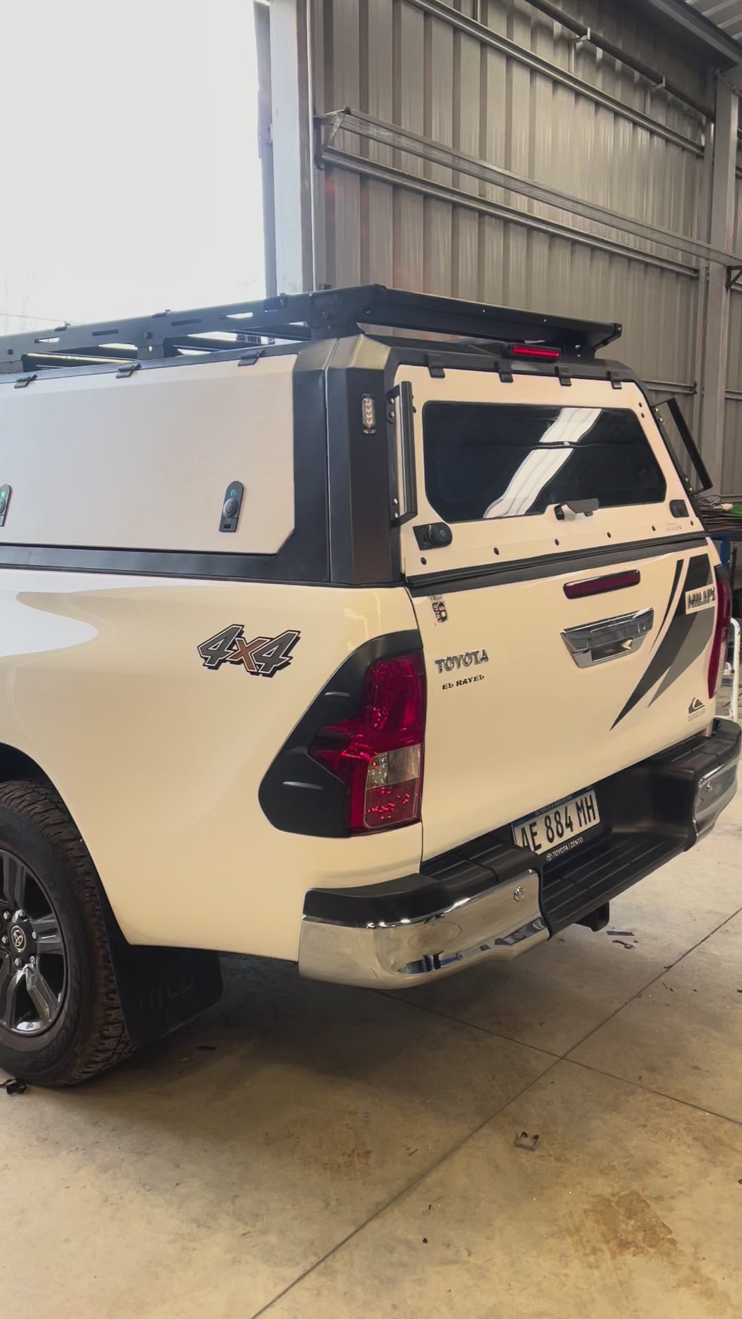 CÚPULA PARA HILUX CON VIDRIO