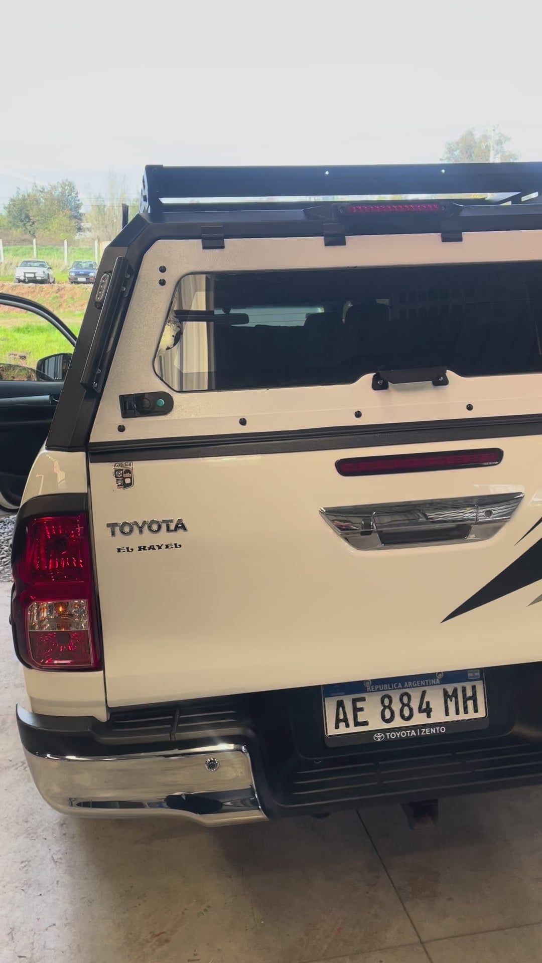 CÚPULA PARA HILUX CON VIDRIO